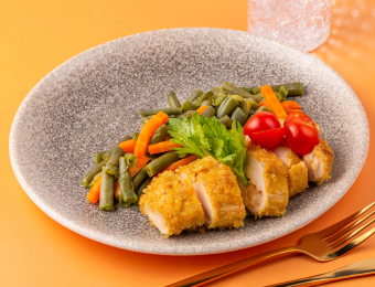 Овощи на пару и куриное филе Кордон